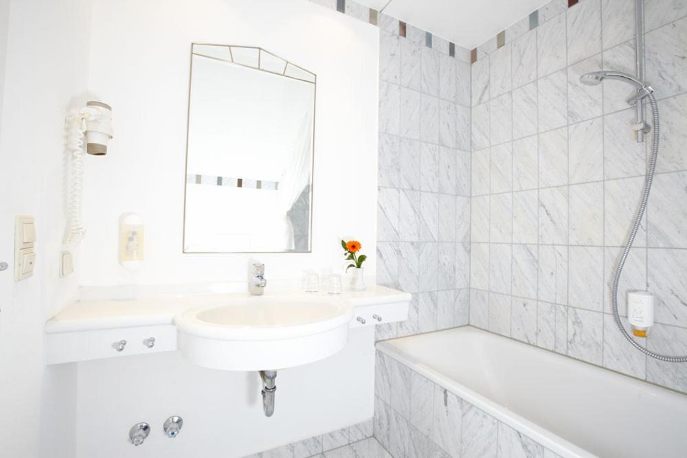 Meeressterne Hotel Residenz In Heringsdorf Екстер'єр фото